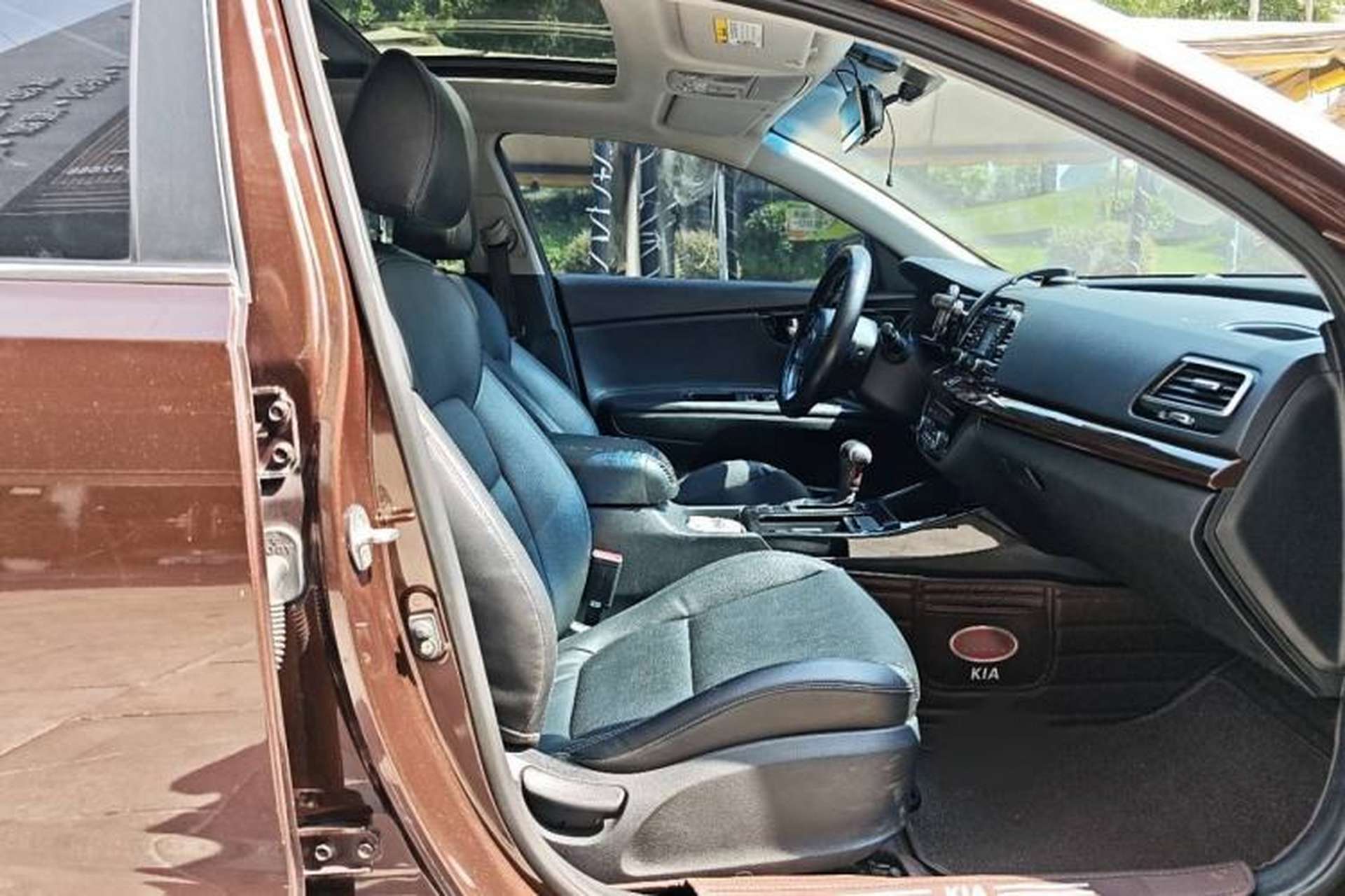Used Kia K4 2015 1.8L Automatic DLX Special Interior 2
