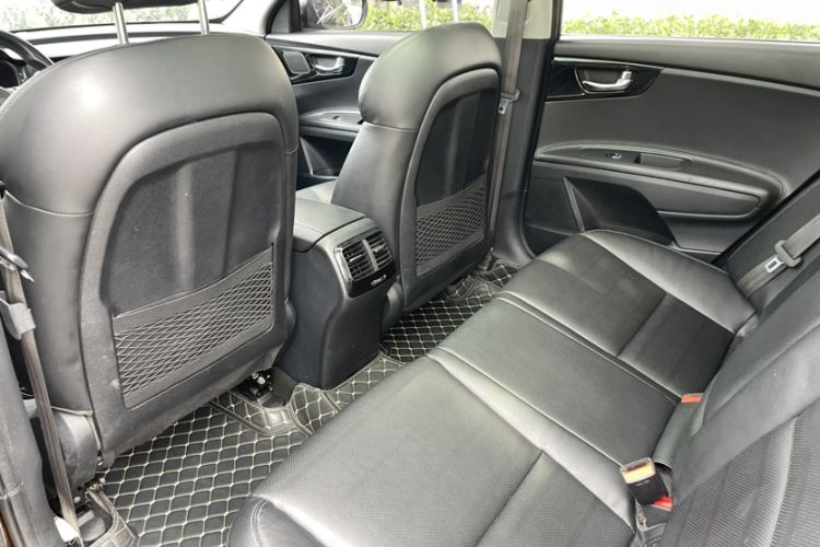 Used Kia K4 2015 1.8L Automatic GLS Special Interior 3