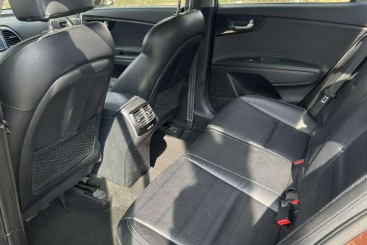 Used Kia K4 2015 1.8L Automatic GLS Special Interior 3