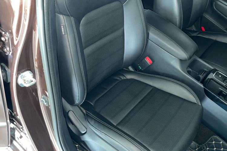 Used Kia K4 2015 1.8L Automatic GLS Special Right Front Seat