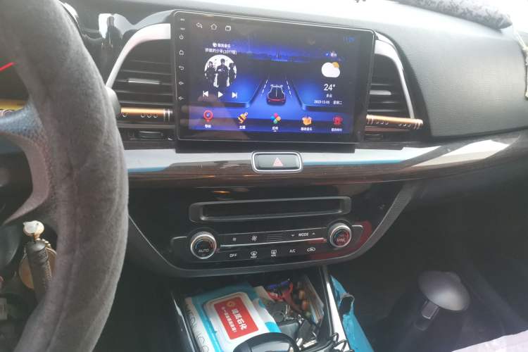 Used Kia K4 2015 1.8L Automatic GLS Special Audio And AC Panel