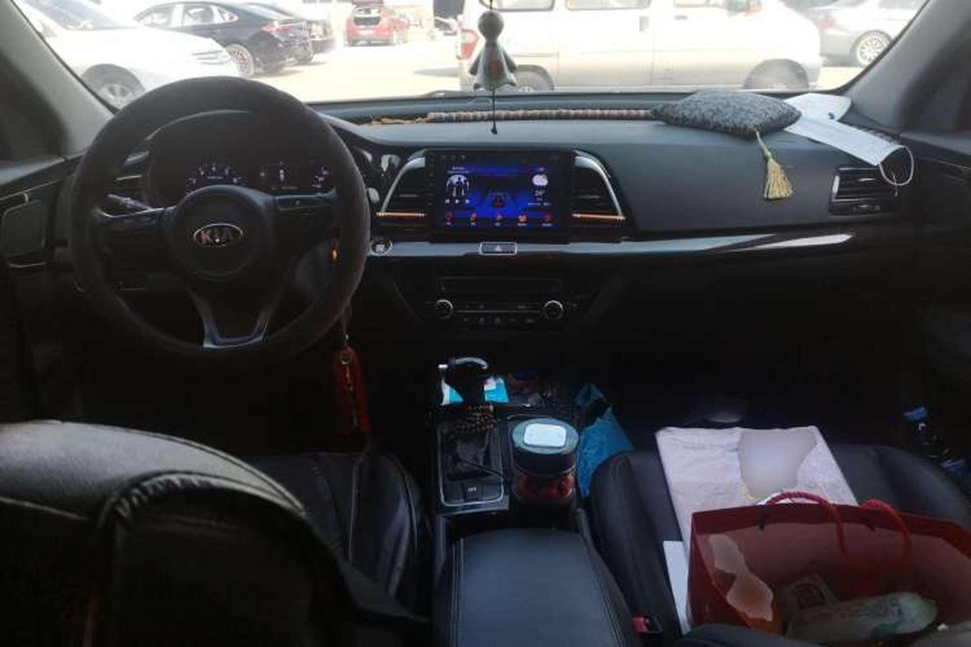 Used Kia K4 2015 1.8L Automatic GLS Special Center Console