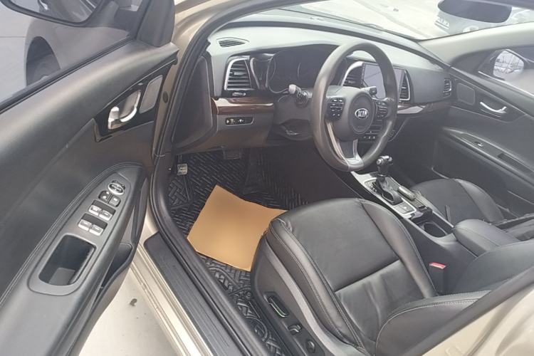 Used Kia K4 2015 1.8L Automatic GLS Special Driver Seat