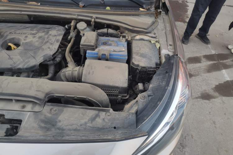 Used Kia K4 2015 1.8L Automatic GLS Special Engine Bay Left