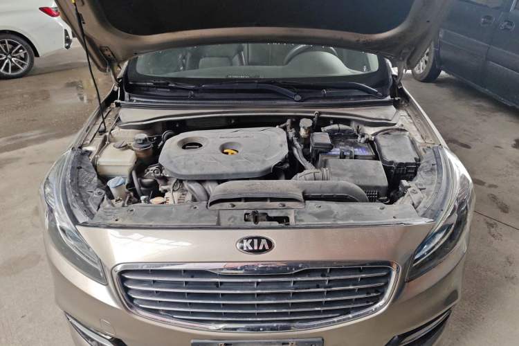 Used Kia K4 2015 1.8L Automatic GLS Special Engine Bay