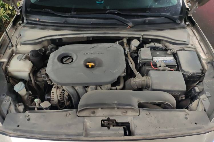 Used Kia K4 2015 1.8L Automatic GLS Special Engine Bay