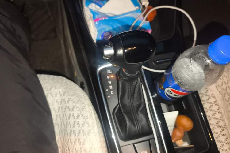Used Kia K4 2015 1.8L Automatic GLS Special Gear Lever