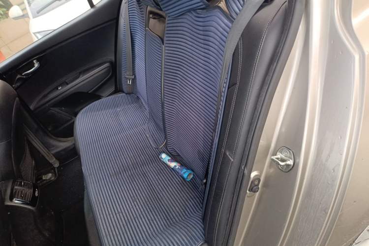 Used Kia K4 2015 1.8L Automatic GLS Special Interior 4