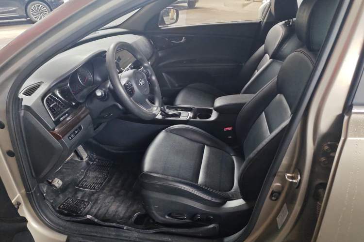 Used Kia K4 2015 1.8L Automatic GLS Special Left Front Seat