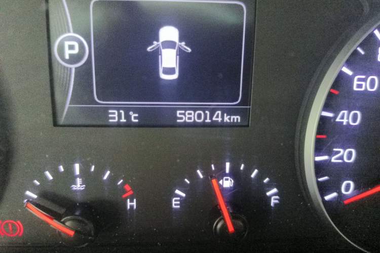Used Kia K4 2015 1.8L Automatic GLS Special Odometer Close Up