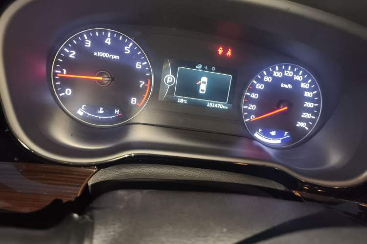 Used Kia K4 2015 1.8L Automatic GLS Special Odometer Close Up