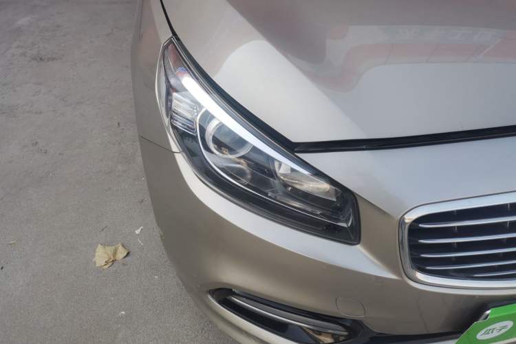 Used Kia K4 2015 1.8L Automatic GLS Special Right Front Headlight