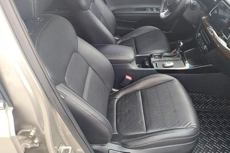 Used Kia K4 2015 1.8L Automatic GLS Special Right Front Seat