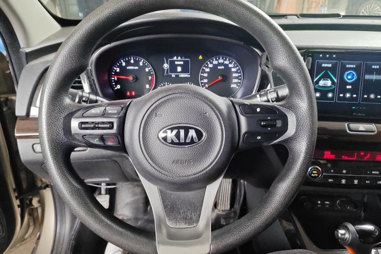 Used Kia K4 2015 1.8L Automatic GLS Special Steering Wheel