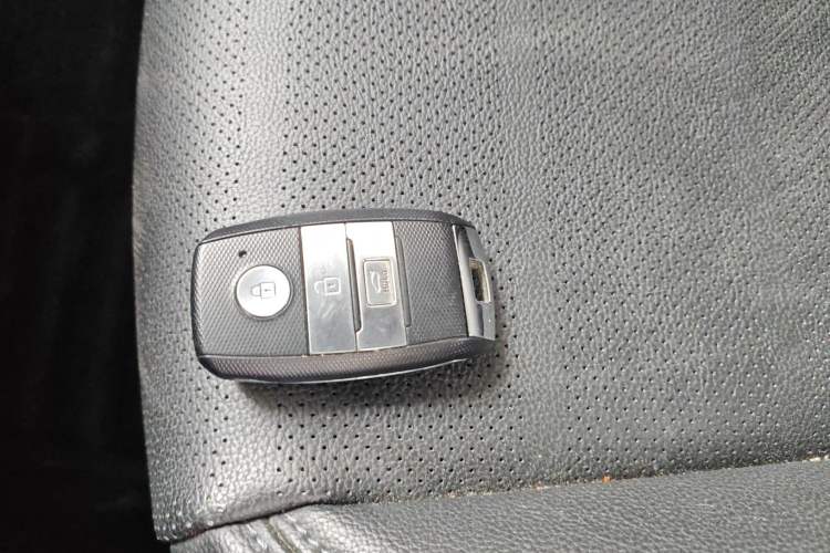 Used Kia K4 2015 1.8L Automatic GLS Special Vehicle Key