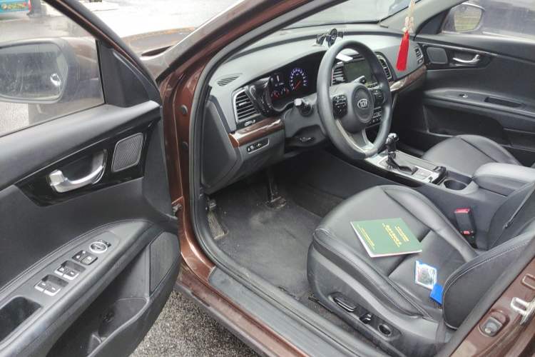 Used Kia K4 2015 1.8L Automatic GLS Special Driver Seat
