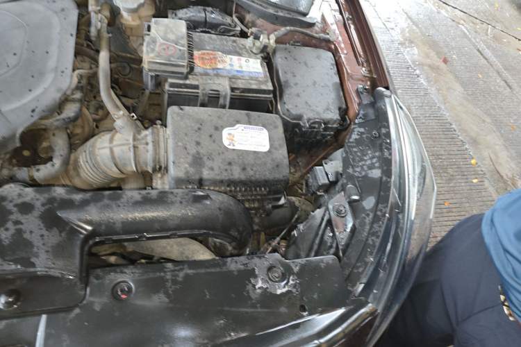 Used Kia K4 2015 1.8L Automatic GLS Special Engine Bay Left