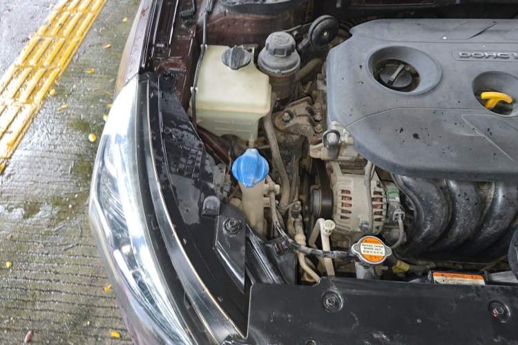 Used Kia K4 2015 1.8L Automatic GLS Special Engine Bay Right