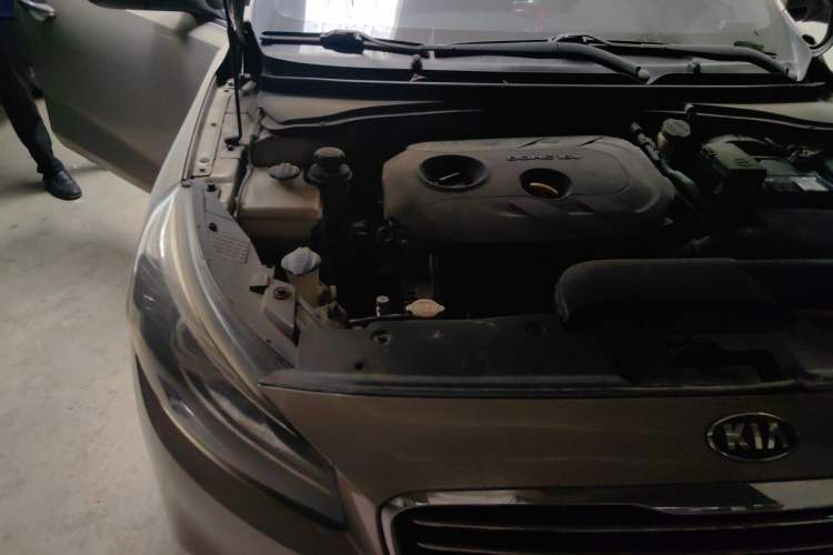 Used Kia K4 2015 1.8L Automatic GLS Special Engine Bay Right