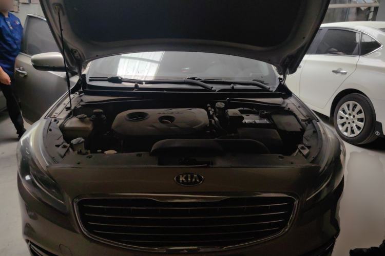 Used Kia K4 2015 1.8L Automatic GLS Special Engine Bay