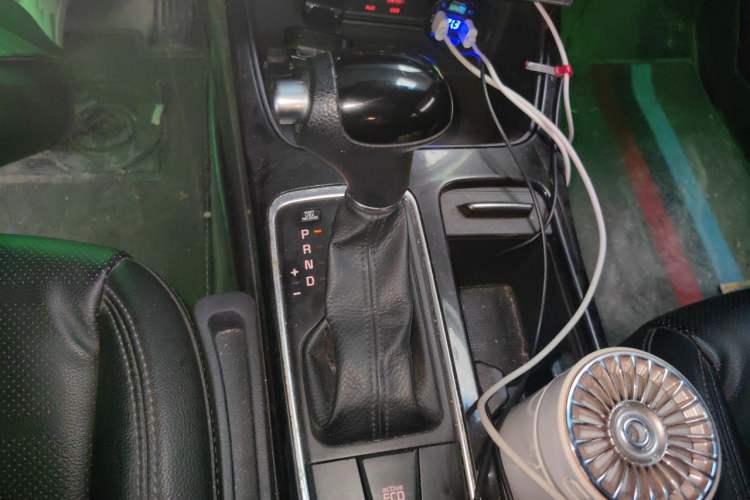 Used Kia K4 2015 1.8L Automatic GLS Special Gear Lever