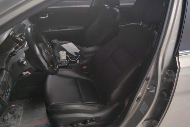 Used Kia K4 2015 1.8L Automatic GLS Special Left Front Seat