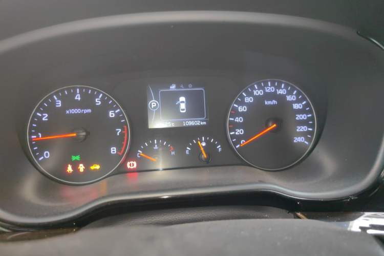 Used Kia K4 2015 1.8L Automatic GLS Special Odometer Close Up