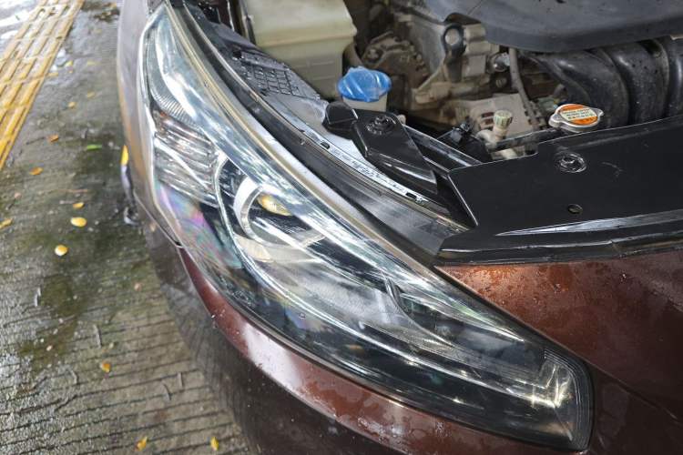 Used Kia K4 2015 1.8L Automatic GLS Special Right Front Headlight