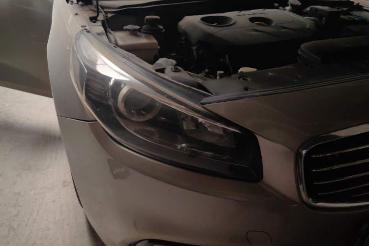 Used Kia K4 2015 1.8L Automatic GLS Special Right Front Headlight