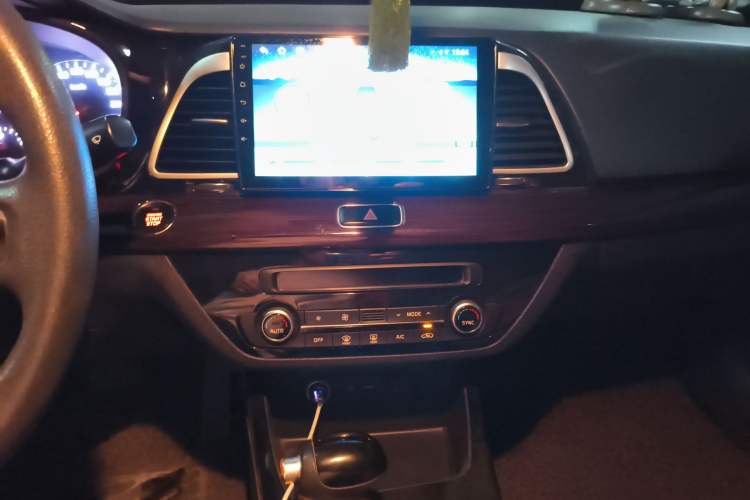 Used Kia K4 2015 1.8L Automatic GLS Special Audio And AC Panel