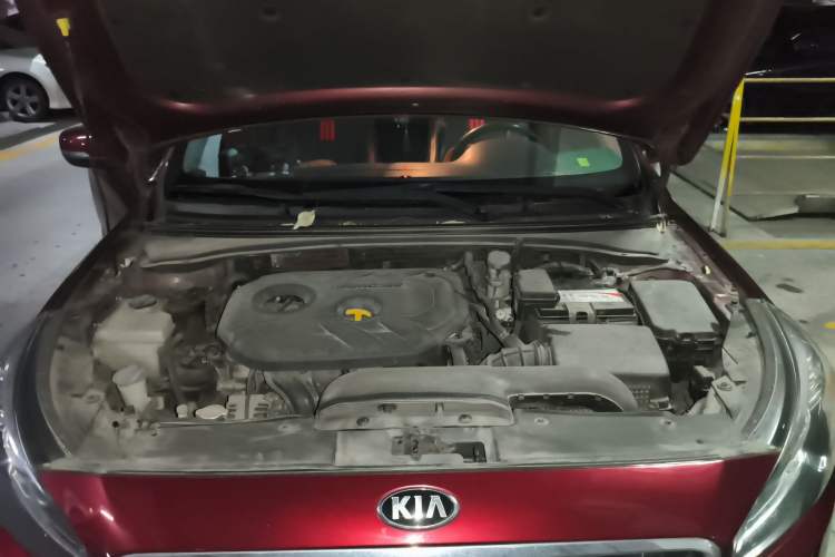 Used Kia K4 2015 1.8L Automatic GLS Special Engine Bay
