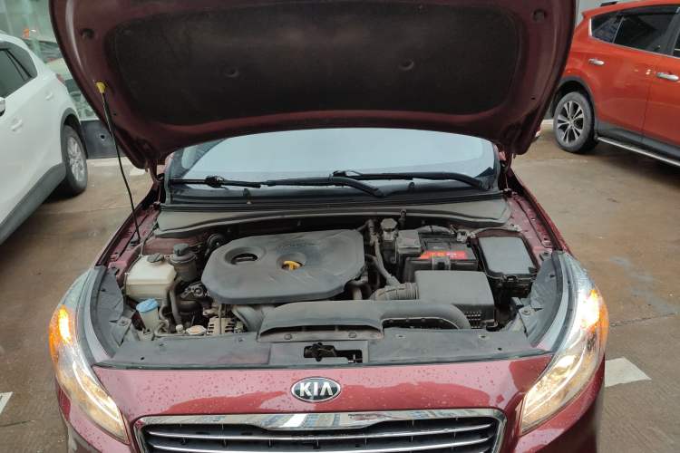 Used Kia K4 2015 1.8L Automatic GLS Special Engine Bay
