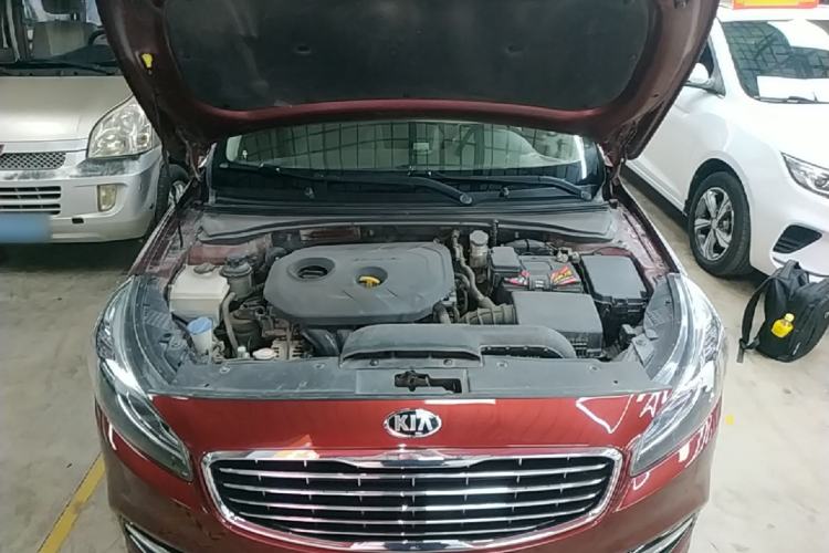 Used Kia K4 2015 1.8L Automatic GLS Special Engine Bay