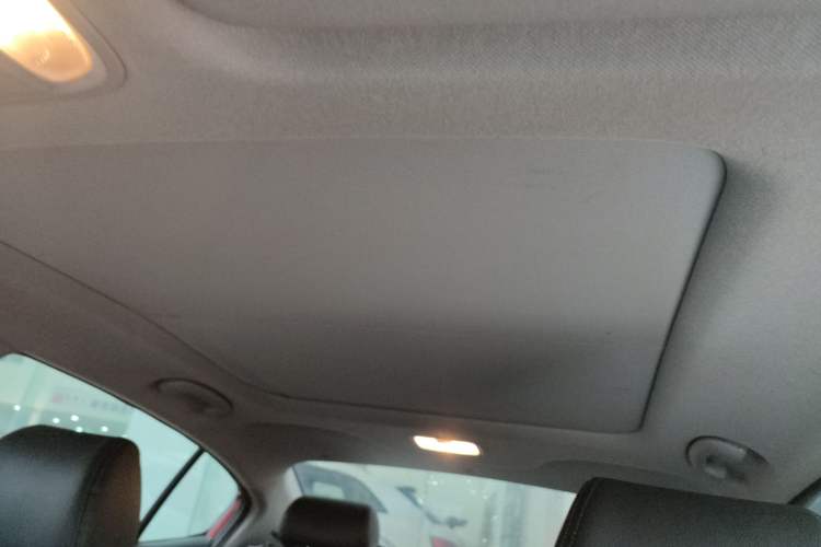 Used Kia K4 2015 1.8L Automatic GLS Special Headliner