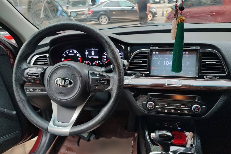 Used Kia K4 2015 1.8L Automatic GLS Special Interior 2