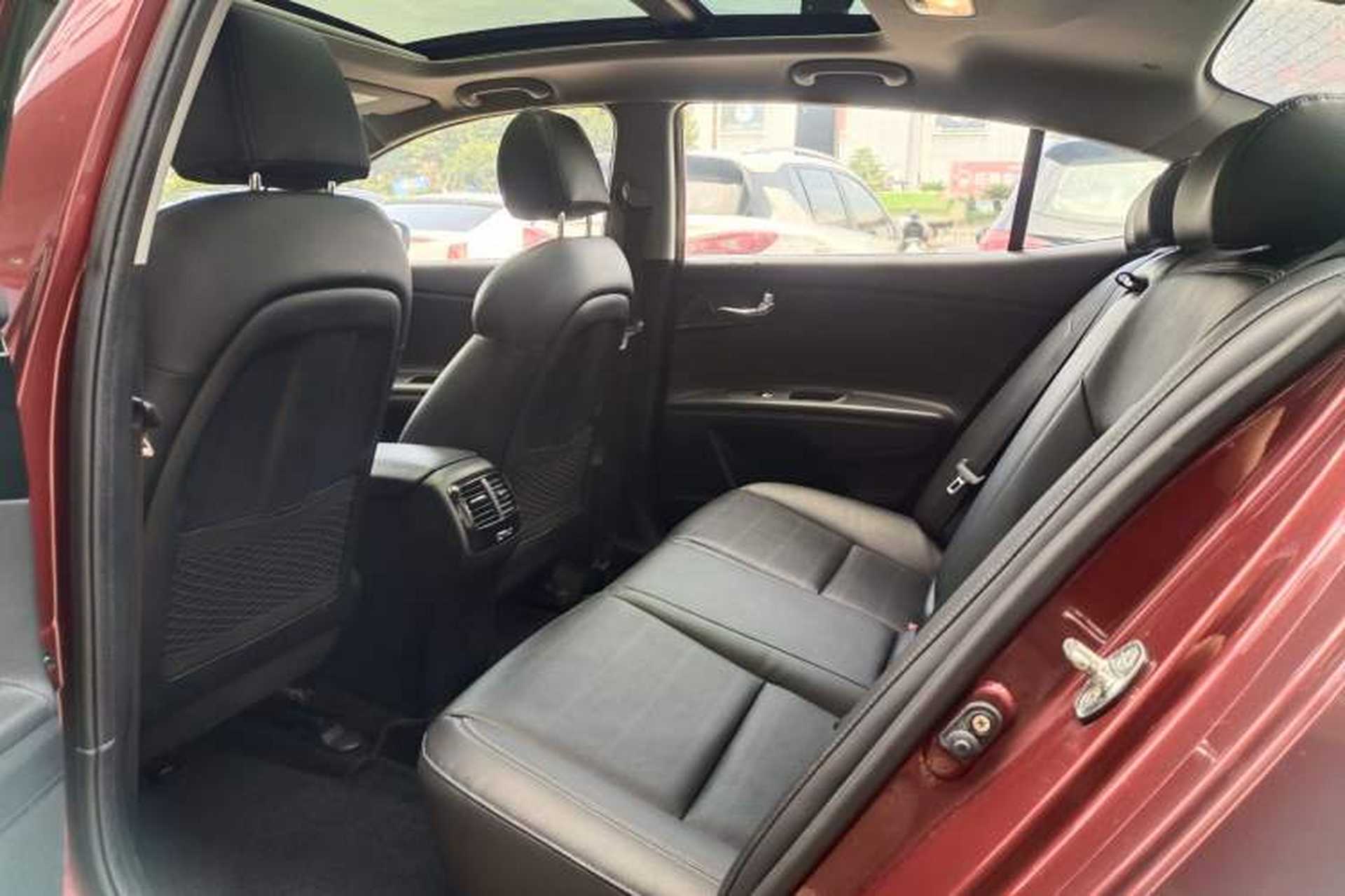 Used Kia K4 2015 1.8L Automatic GLS Special Interior 5