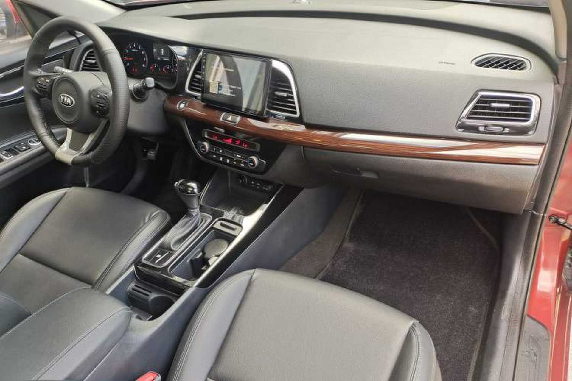 Used Kia K4 2015 1.8L Automatic GLS Special Interior 7