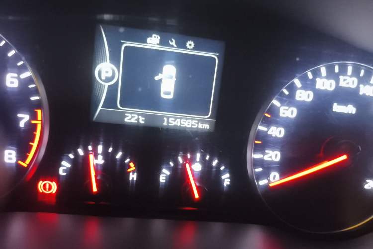 Used Kia K4 2015 1.8L Automatic GLS Special Odometer Close Up