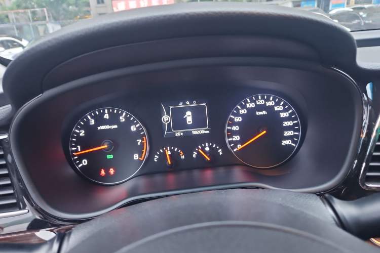 Used Kia K4 2015 1.8L Automatic GLS Special Odometer Close Up