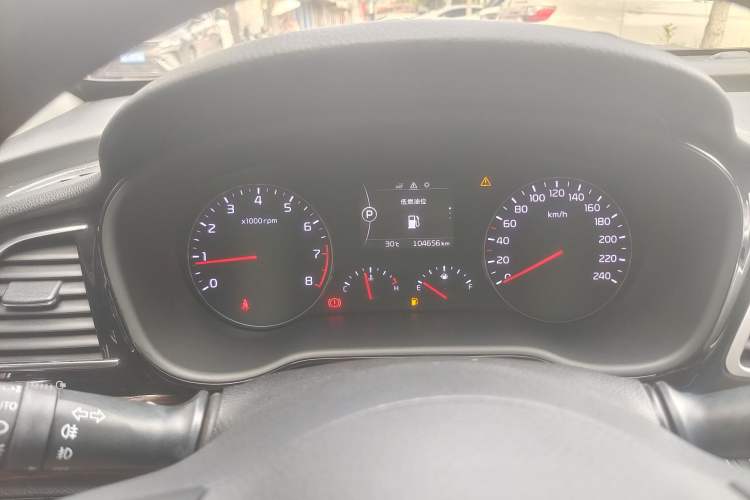 Used Kia K4 2015 1.8L Automatic GLS Special Odometer Close Up