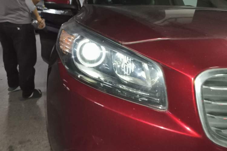 Used Kia K4 2015 1.8L Automatic GLS Special Right Front Headlight