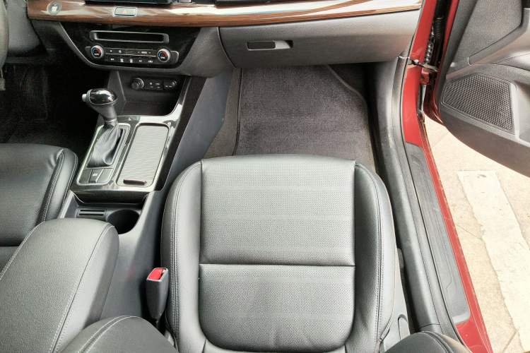 Used Kia K4 2015 1.8L Automatic GLS Special Right Front Seat