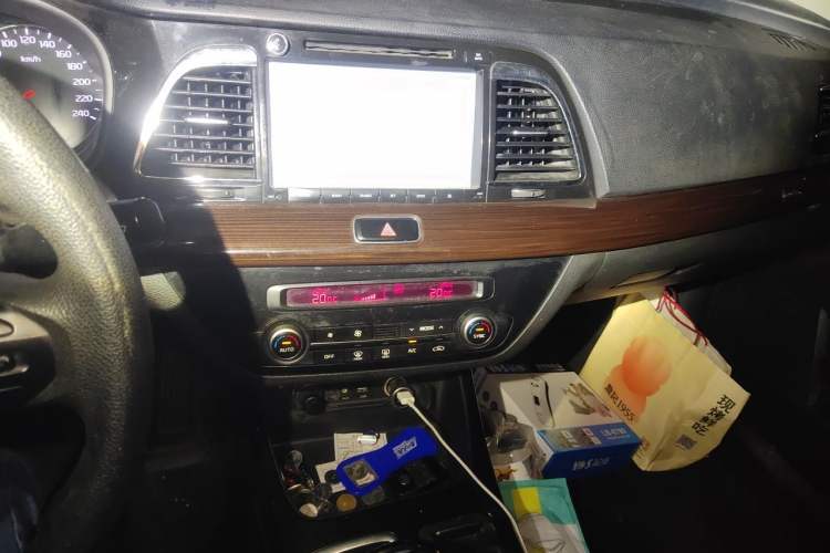 Used Kia K4 2015 1.8L Automatic GLS Special Audio And AC Panel