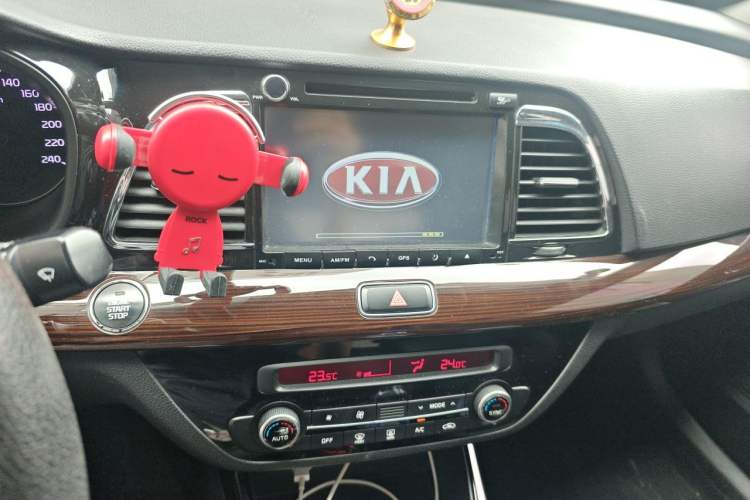 Used Kia K4 2015 1.8L Automatic GLS Special Audio And AC Panel