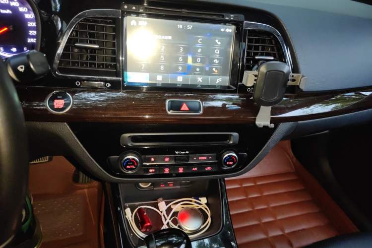 Used Kia K4 2015 1.8L Automatic DLX Special Audio And AC Panel