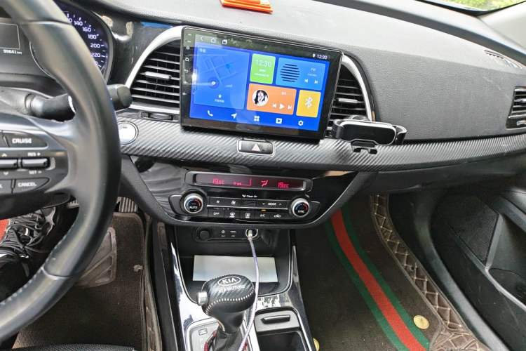 Used Kia K4 2015 1.8L Automatic DLX Special Audio And AC Panel
