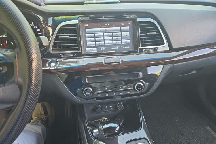 Used Kia K4 2015 1.6T Automatic T-GLS Special Audio And AC Panel