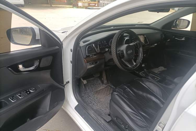 Used Kia K4 2015 1.8L Automatic GLS Special Driver Seat