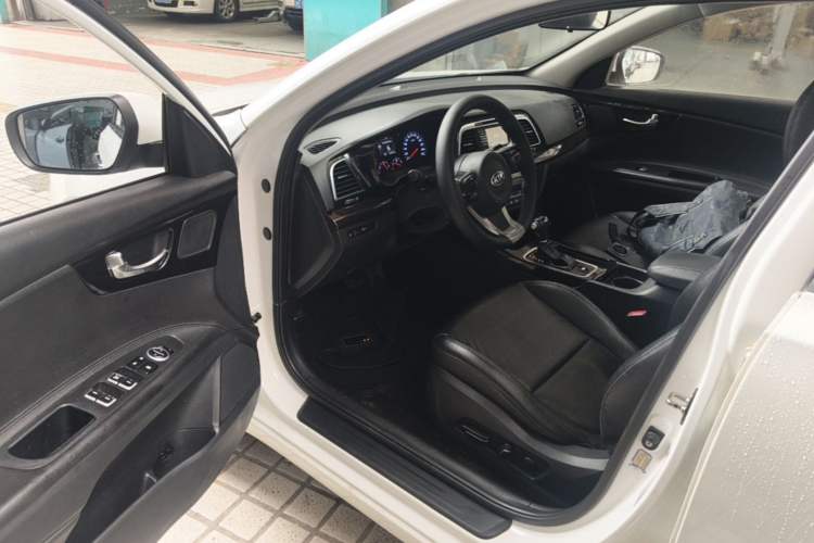 Used Kia K4 2015 1.8L Automatic GLS Special Driver Seat