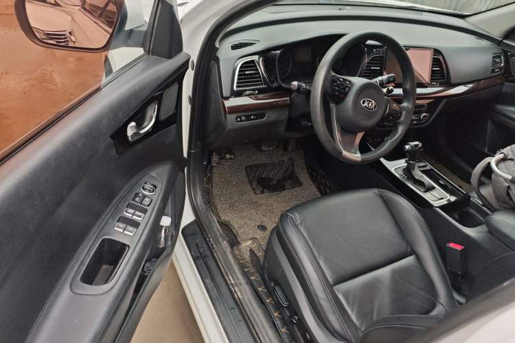Used Kia K4 2015 1.8L Automatic GLS Special Driver Seat